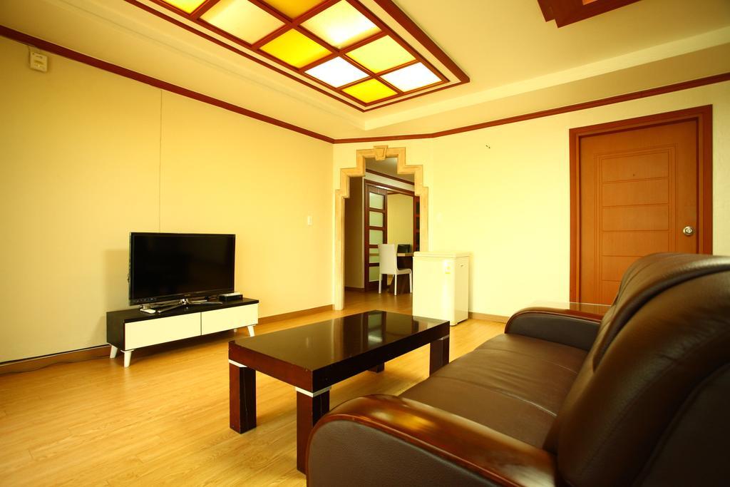 Bluesky Pension Pocheon Εξωτερικό φωτογραφία