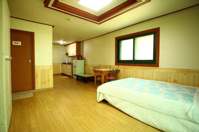 Bluesky Pension Pocheon Εξωτερικό φωτογραφία